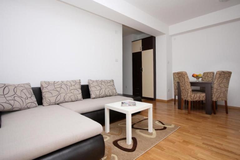 City Montesun Apartments 2 Budva Exterior foto